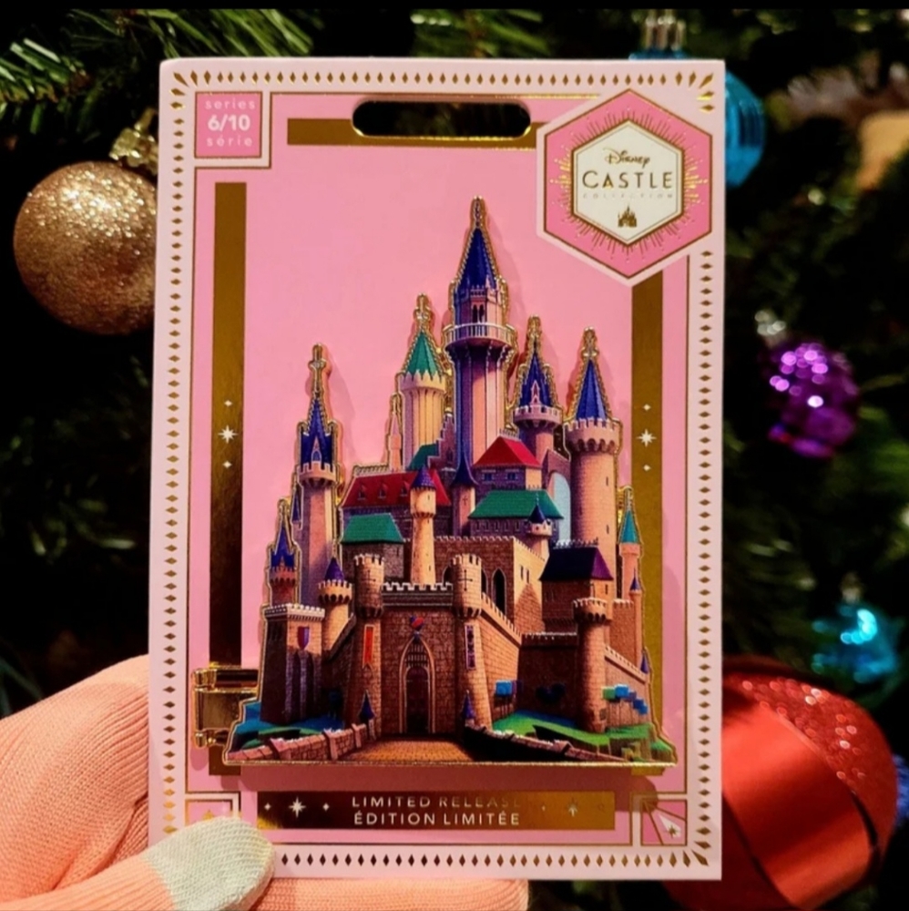 Disney Castle Collection Pin Aurora Sleeping Beauty Limited Release 6/10